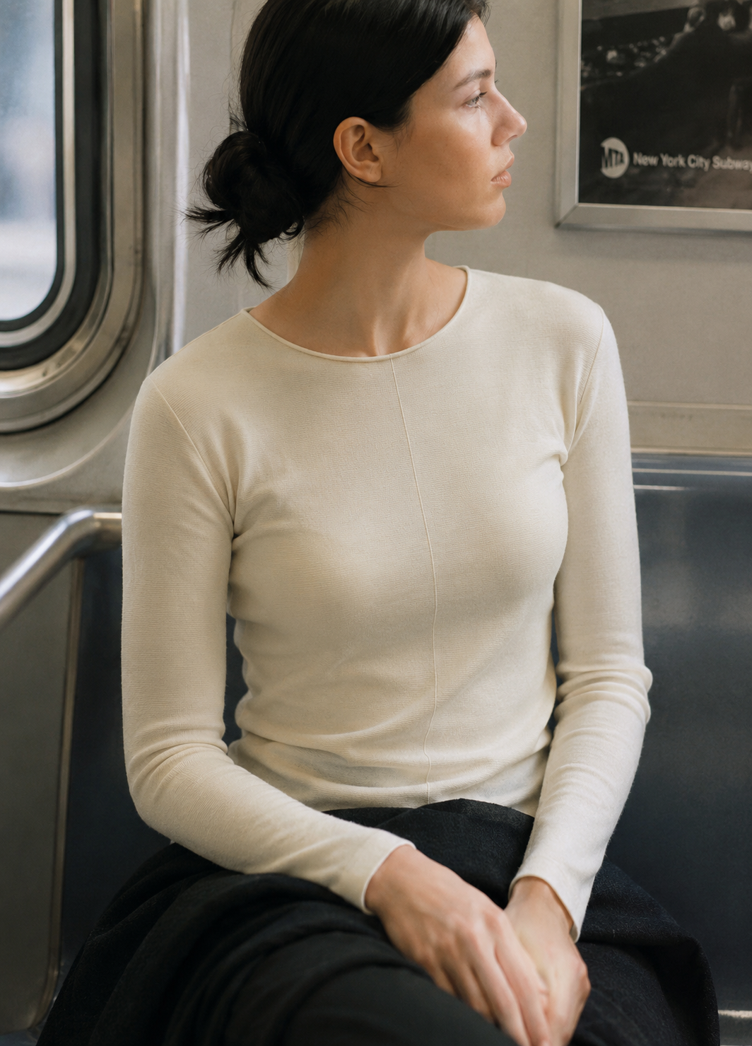 Halden womenswear — longsleeve on the train